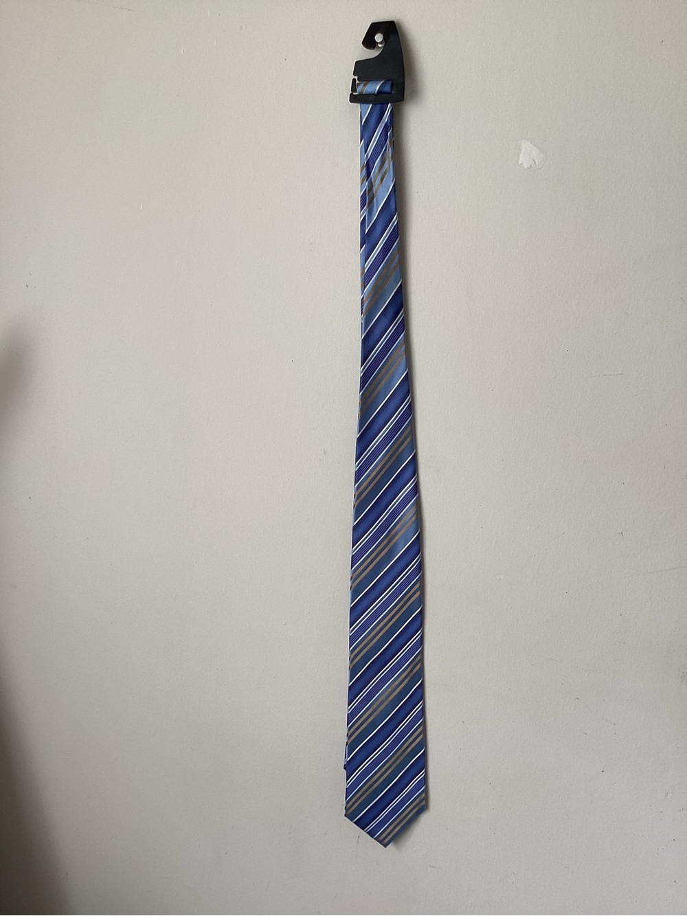 Geoffrey Beene Blue and Silver Striped Silk Tie